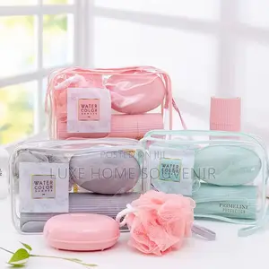 Travel Bag Set With Sponge