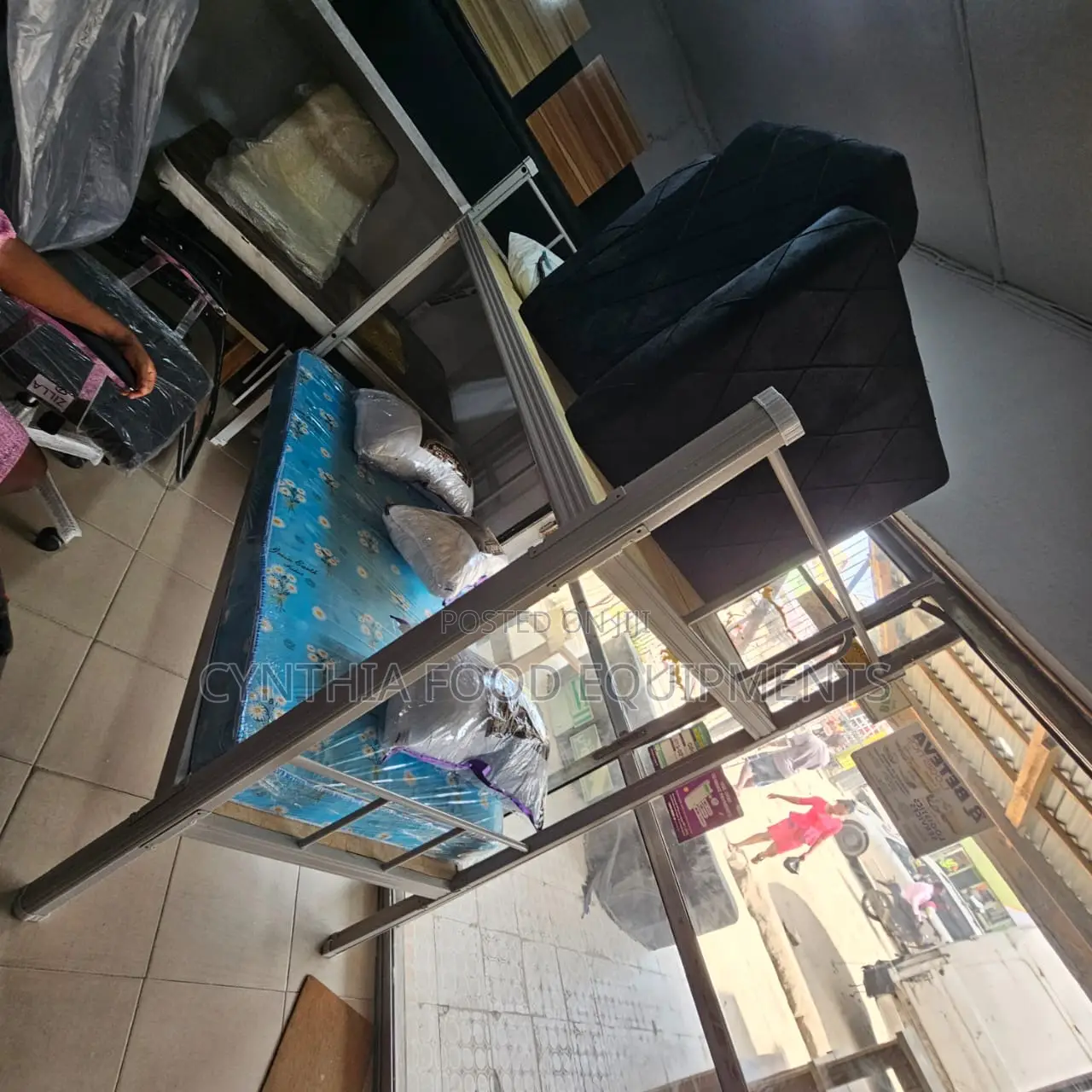 Foreign Iron Bunk