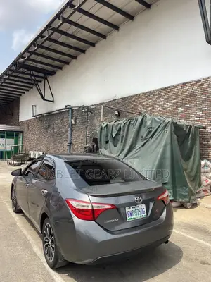 Toyota Corolla 2015 Gray