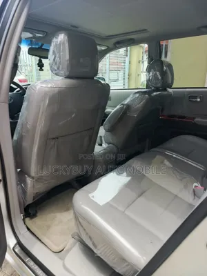 Toyota Highlander 2025 Silver