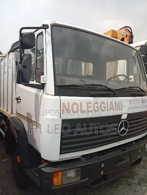 Compactor 914 Truck