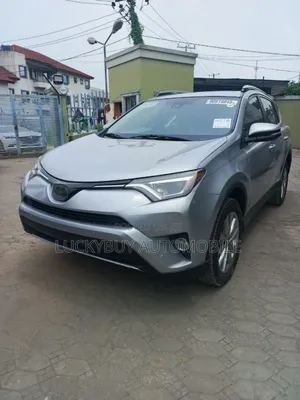 Toyota RAV4 Limited AWD (2.5L 4cyl 6A) 2016 Silver