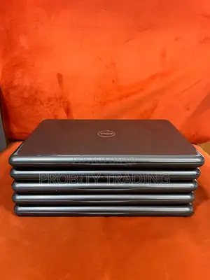 Laptop Dell Latitude 3380 4GB Intel Core i3 HDD 500GB
