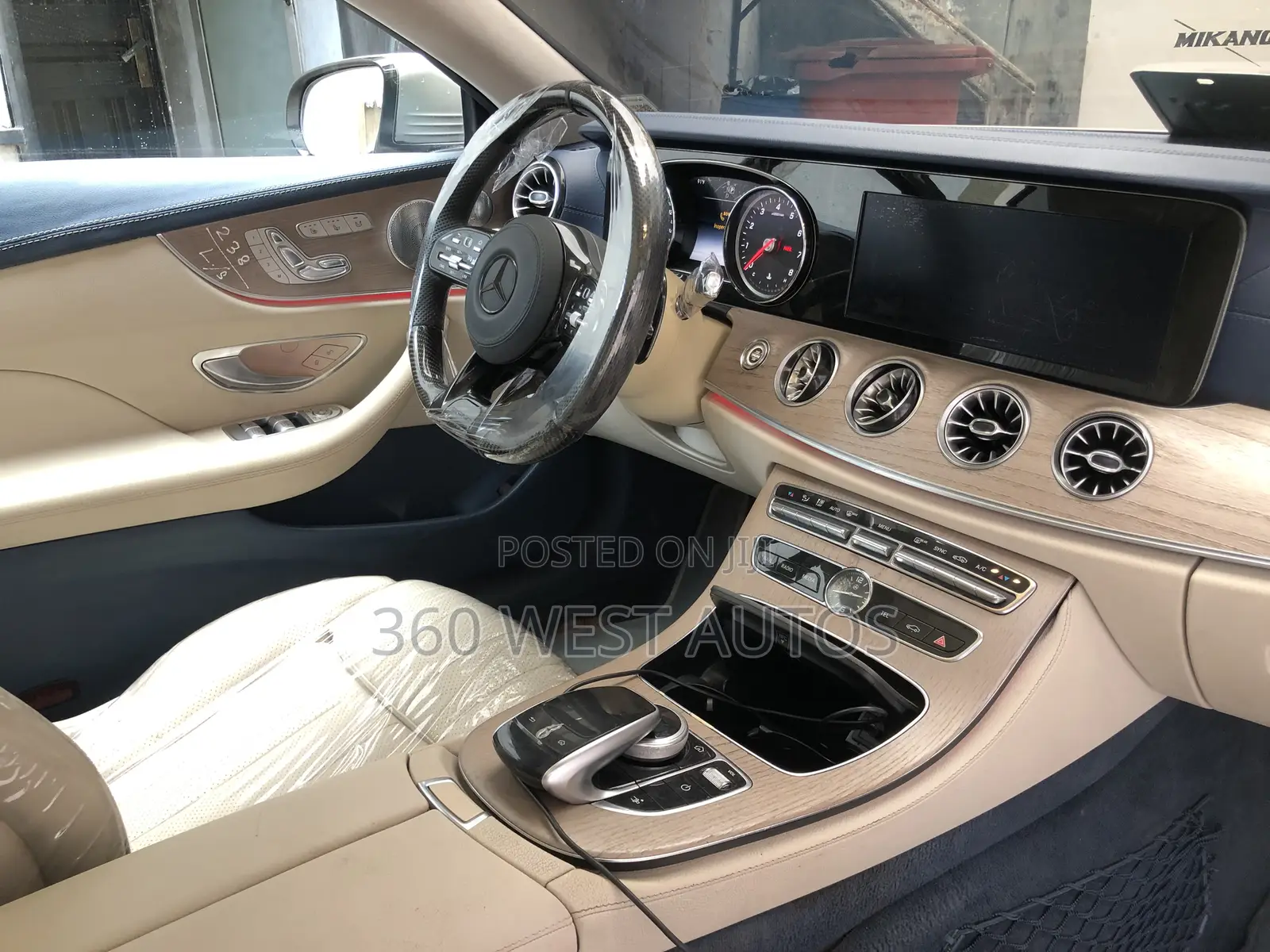 Mercedes-Benz E400 2018 Gold