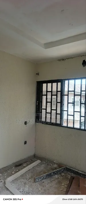 3bdrm Block of Flats in Woji for rent