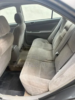 Toyota Camry LE 4dr Sedan (2.4L 4cyl 5M) 2004 Gray