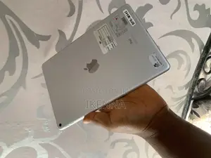 Apple iPad Air (2020) 64 GB White