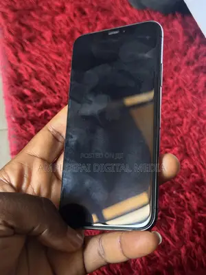 Apple iPhone XS 64 GB Black