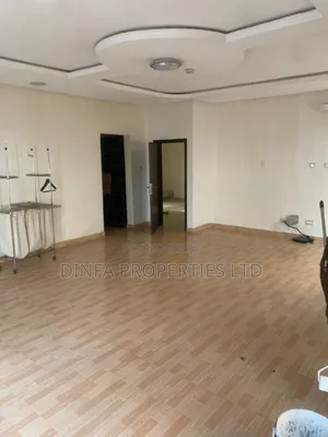 1bdrm Shared Apartment in Bera Estate, Chevron for rent