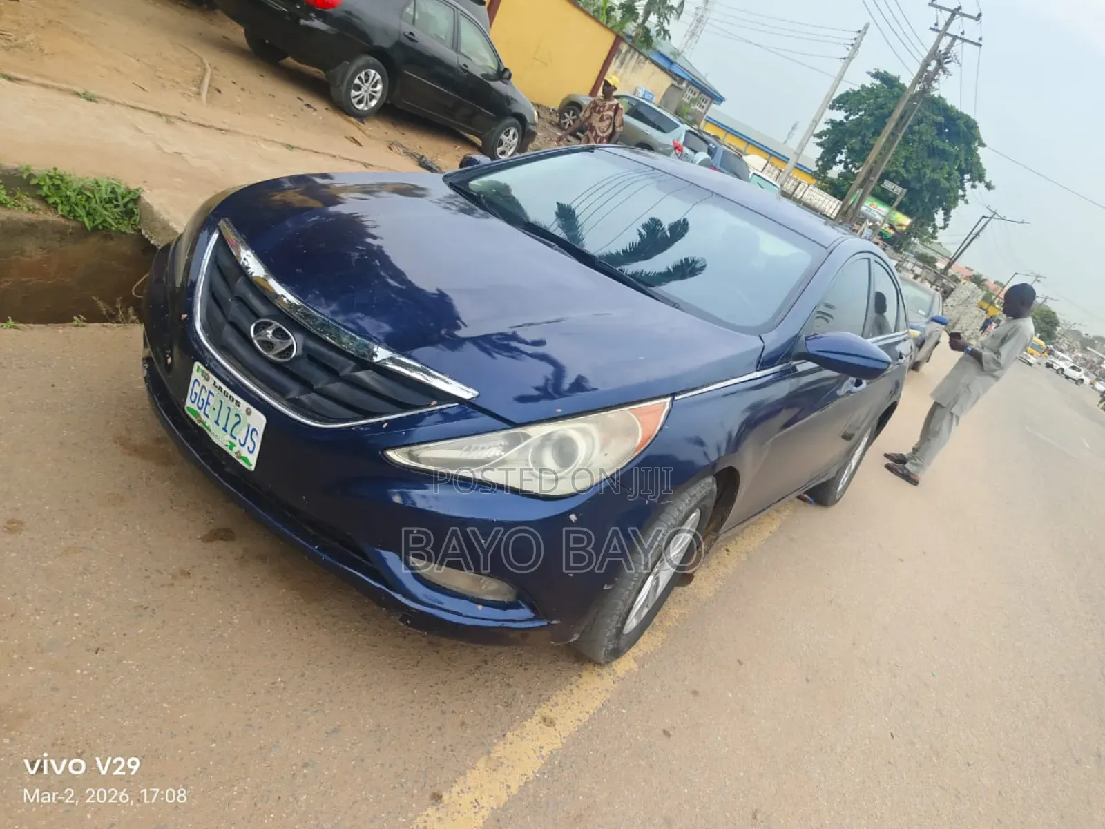 2012 Hyundai Sonata GLS Sedan FWD (2.4L 4cyl 6A) - Image 1