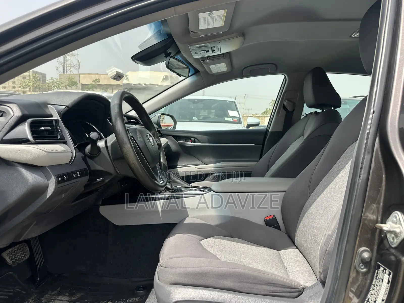 Toyota Camry LE (2.5L 4cyl 8A) 2019