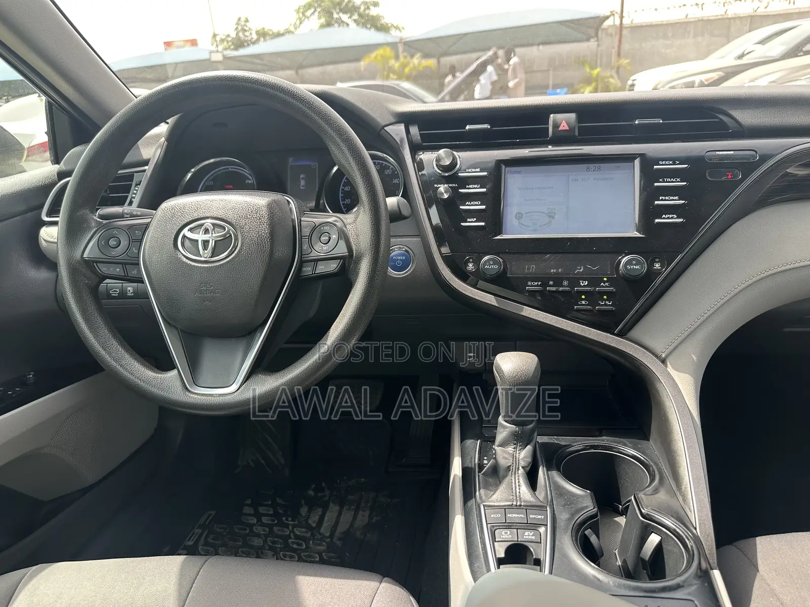 Toyota Camry LE (2.5L 4cyl 8A) 2019