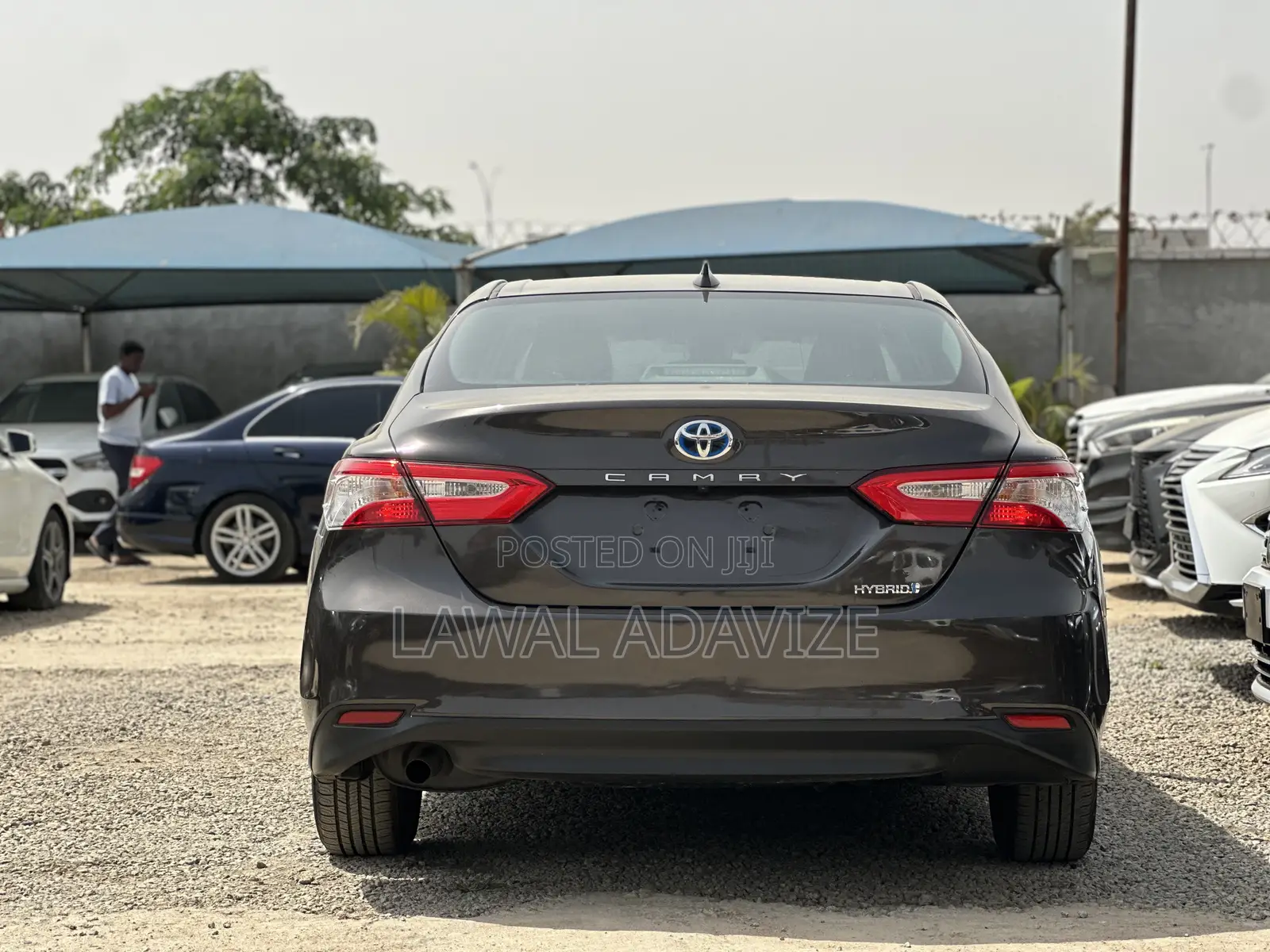 Toyota Camry LE (2.5L 4cyl 8A) 2019