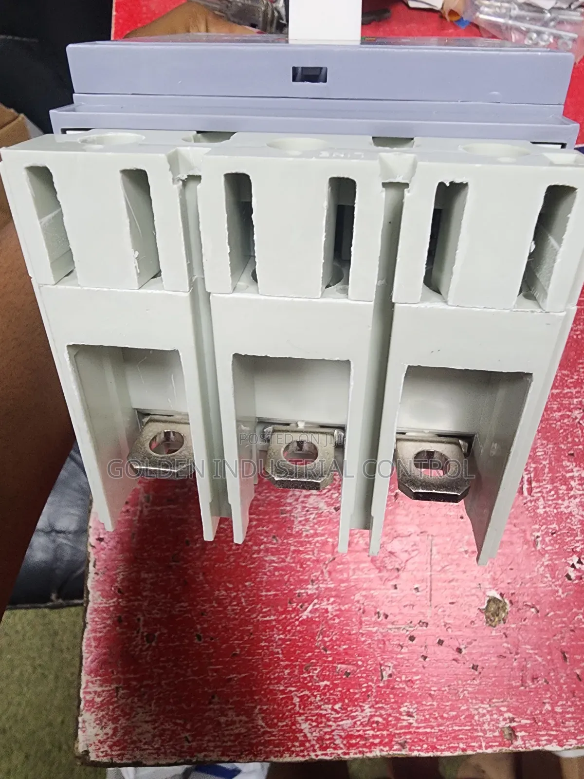 250a 3pole Isomax Breaker