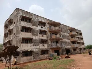 3bdrm Block of Flats in Benin City for rent