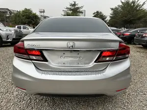 Honda Civic EX-L 4dr Sedan (1.8L 4cyl CVT) 2015 Silver
