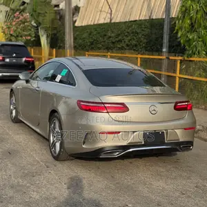 Mercedes-Benz E400 2018 Gold