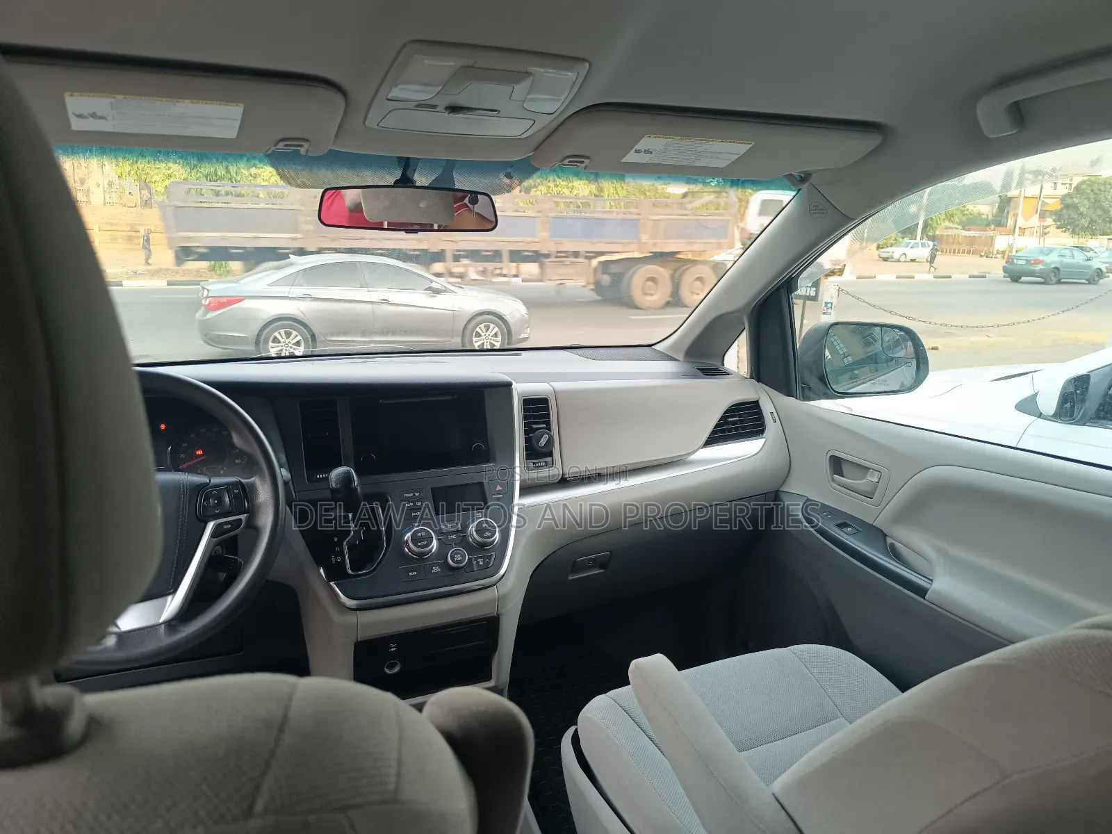 Toyota Sienna 2015 Gray