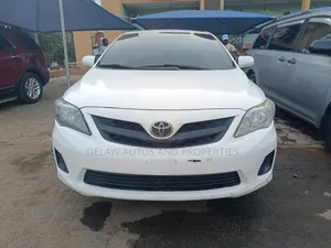 Toyota Corolla 2013 White