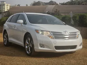 Toyota Venza V6 AWD 2011 White