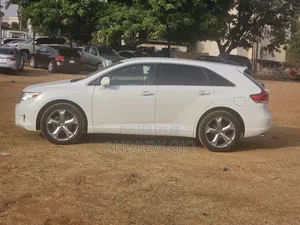 Toyota Venza V6 AWD 2011 White