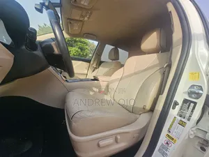 Toyota Venza V6 AWD 2011 White