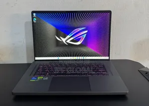 Laptop Asus ROG Zephyrus G16 16GB Intel Core i7 SSD 512GB