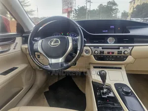 Lexus ES 2014 Red