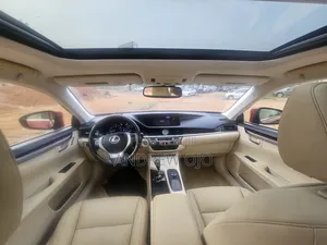 Lexus ES 2014 Red