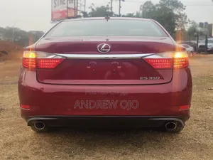 Lexus ES 2014 Red