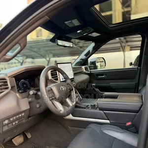 Toyota Tundra 2025 Black