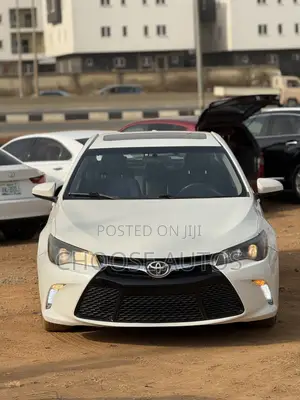 Toyota Camry XSE 4dr Sedan (2.5l 4cyl 6A) 2016 White