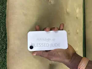 Apple iPhone 16e 256 GB