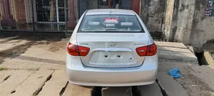 Hyundai Elantra 2010 Silver