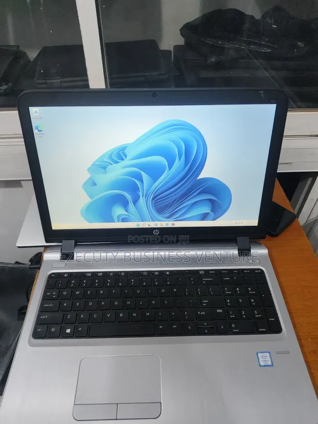 HP ProBook 450 G6 15.6" - i5-8265U- 8Go RAM - 256Go SSD - Win 11 Pro