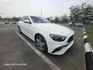 Mercedes-Benz E300 Base RWD Sedan (2.0L 4cyl 9A) 2017 White