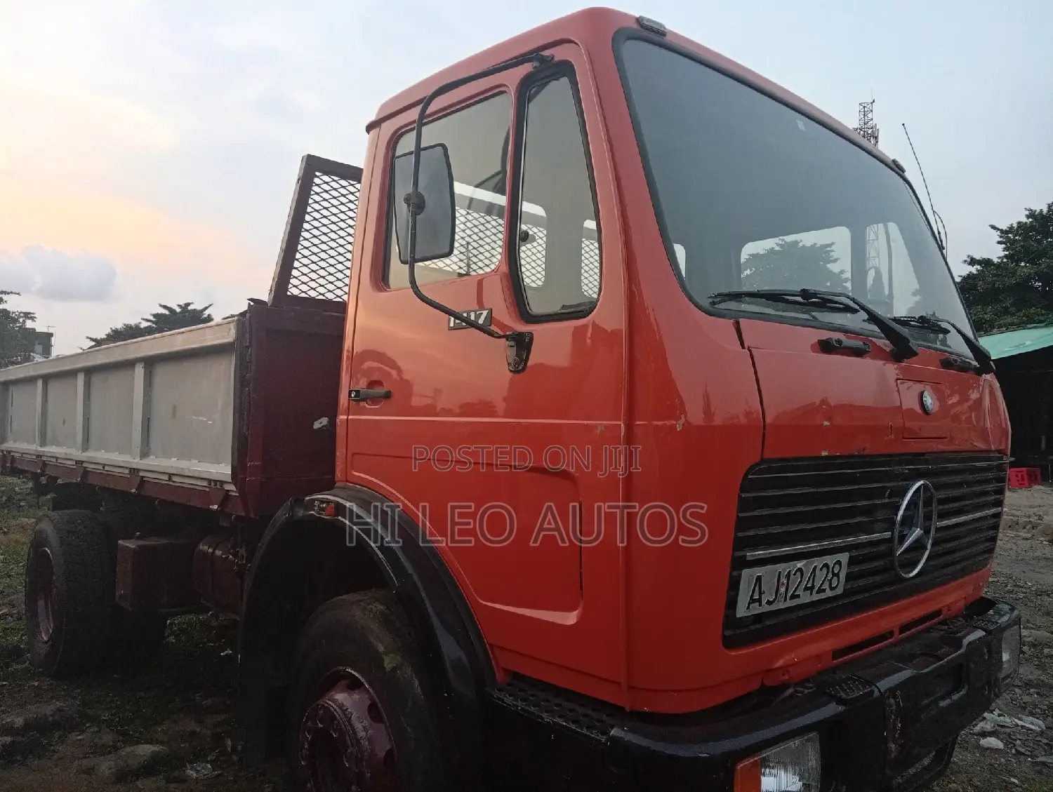 1417 Mercedes Benz Tipper