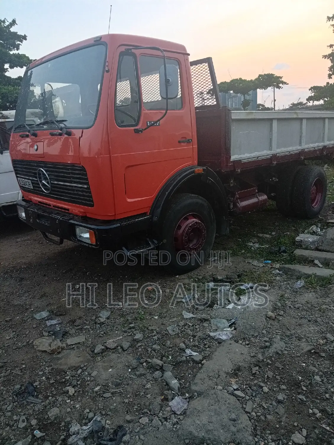 1417 Mercedes Benz Tipper