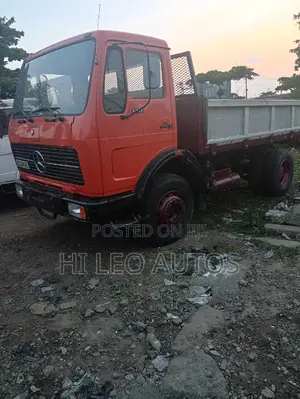 1417 Mercedes Benz Tipper