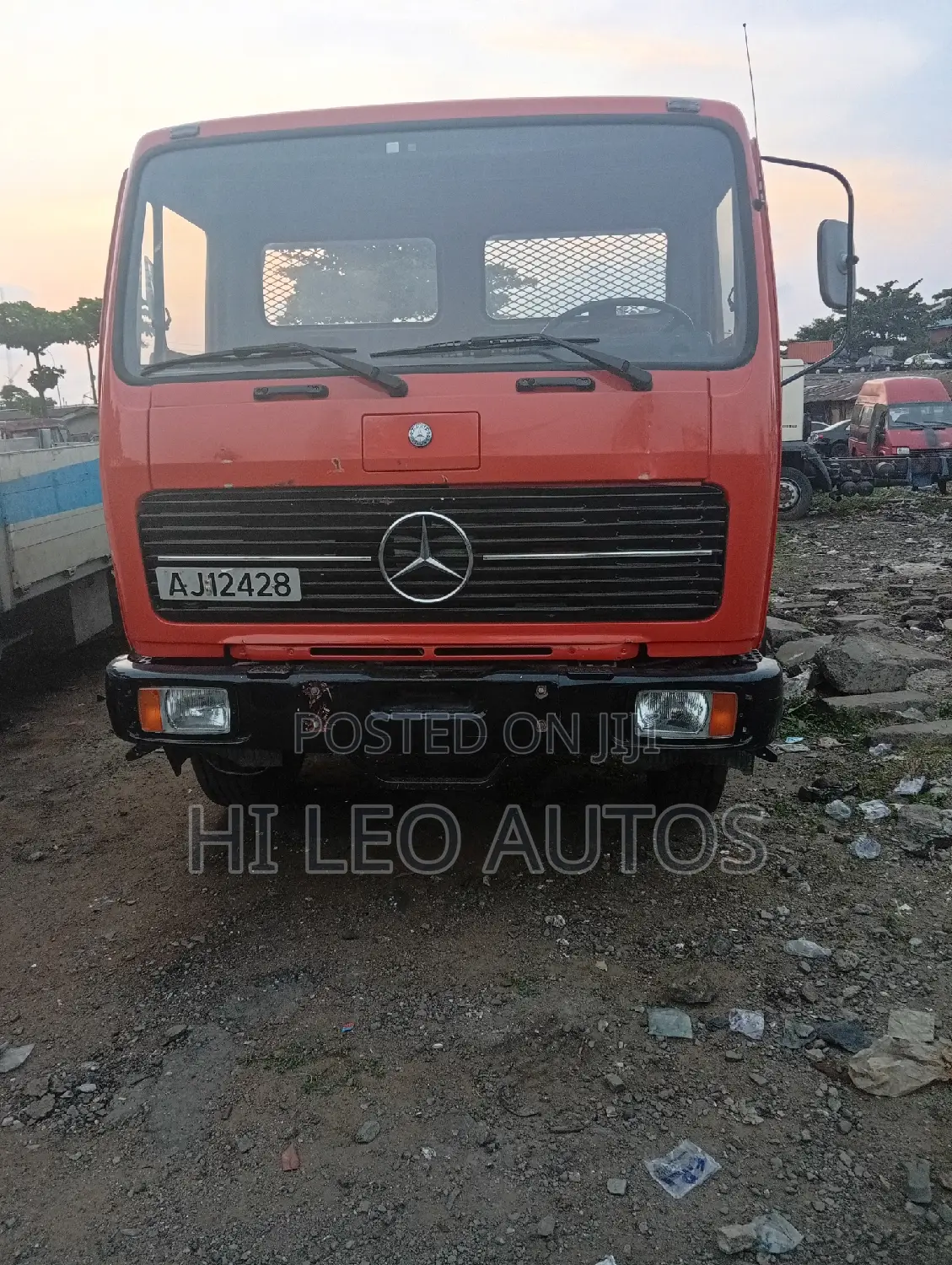 1417 Mercedes Benz Tipper