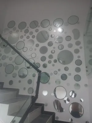 Circle Mirror