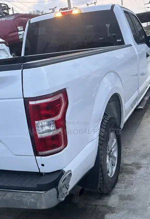 Ford F-150 XL 2022 White