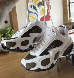 Newly Nike Am Sneakers Available 