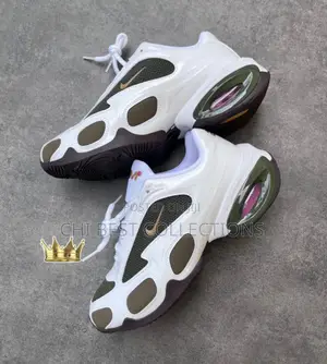 Newly Nike Am Sneakers Available 