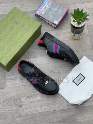 High Quality Gucci Low Cut Sneakers Now Available in Store