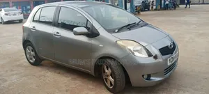 Toyota Yaris 2001 Silver