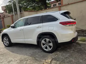 Toyota Highlander Limited 4x4 V6 (3.5L 6cyl 8A) 2017 Off white