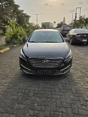 Hyundai Sonata Sport Sedan FWD (2.4L 4cyl 6A) 2016 Black