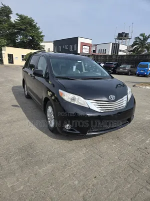 Toyota Sienna LE 7 Passenger 2011 Black