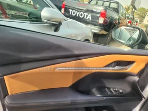 New Toyota Camry LE 2025 Silver